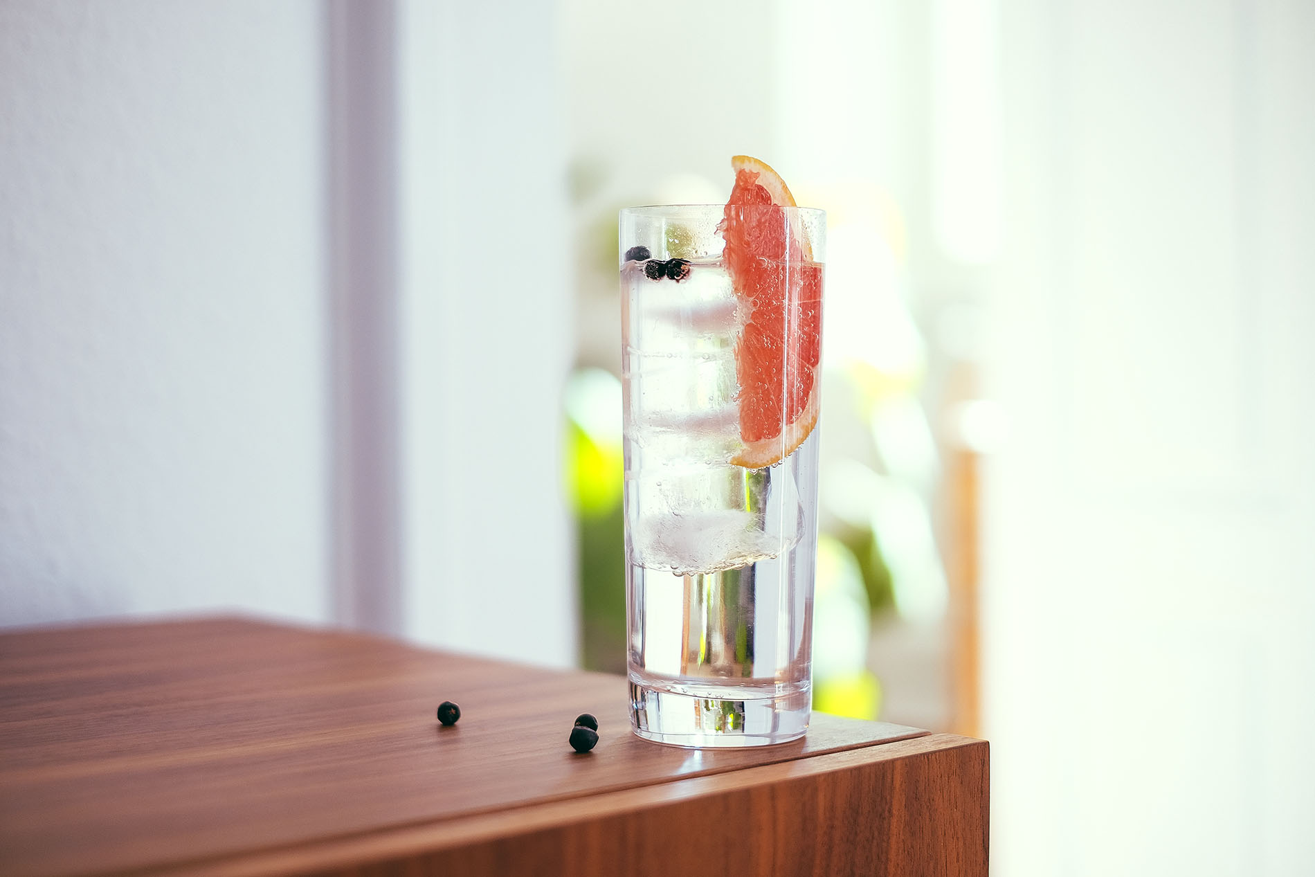 Menaud | Gin | 42% – Image 2