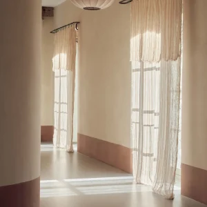 Maison de Vacances – Rideau frangé en gaze de lin